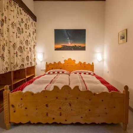 Apartamento Chesa La Furia Dach Whg 45m2 By Interhome *