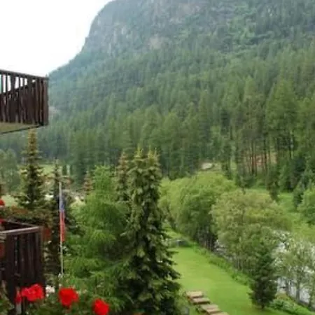 Chesa La Furia Dach Whg 45m2 By Interhome * Pontresina